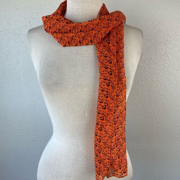 Jack O’Lantern Scarf EUC  - Picture 1 of 2